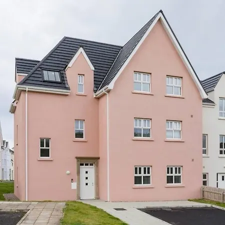 Modern Apartment Portrush - Sleeps 7 Exterior photo