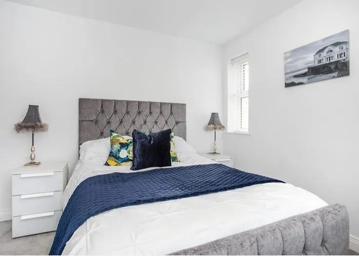 Modern Apartment Portrush - Sleeps 7