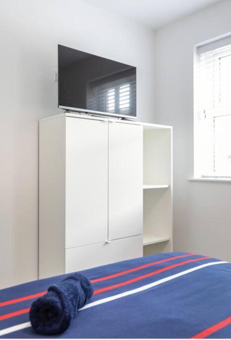 Apartment Modern - Sleeps 7 *