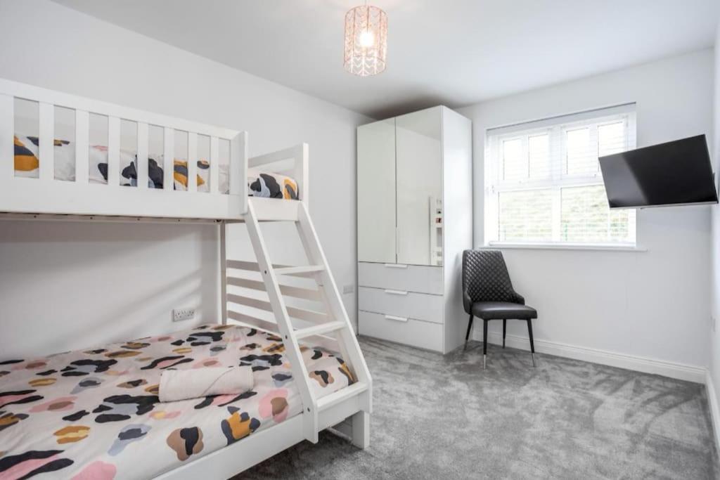 Apartment Modern - Sleeps 7